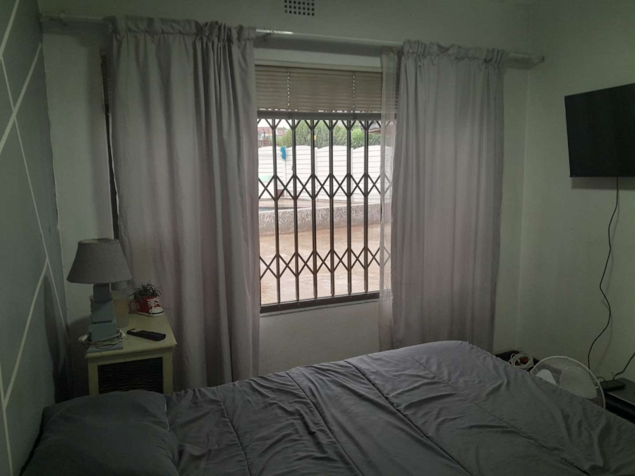 3 Bedroom Property for Sale in Verwoerdpark Gauteng