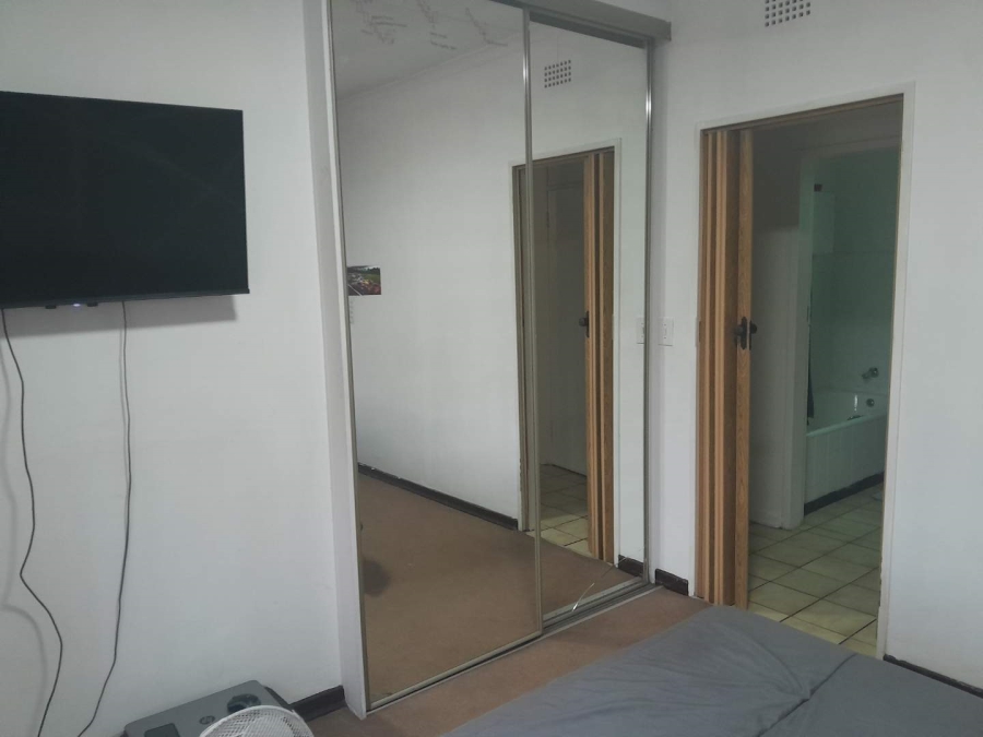 3 Bedroom Property for Sale in Verwoerdpark Gauteng