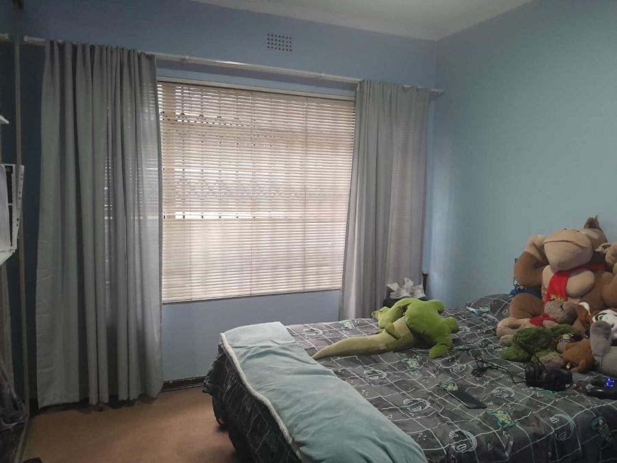 3 Bedroom Property for Sale in Verwoerdpark Gauteng