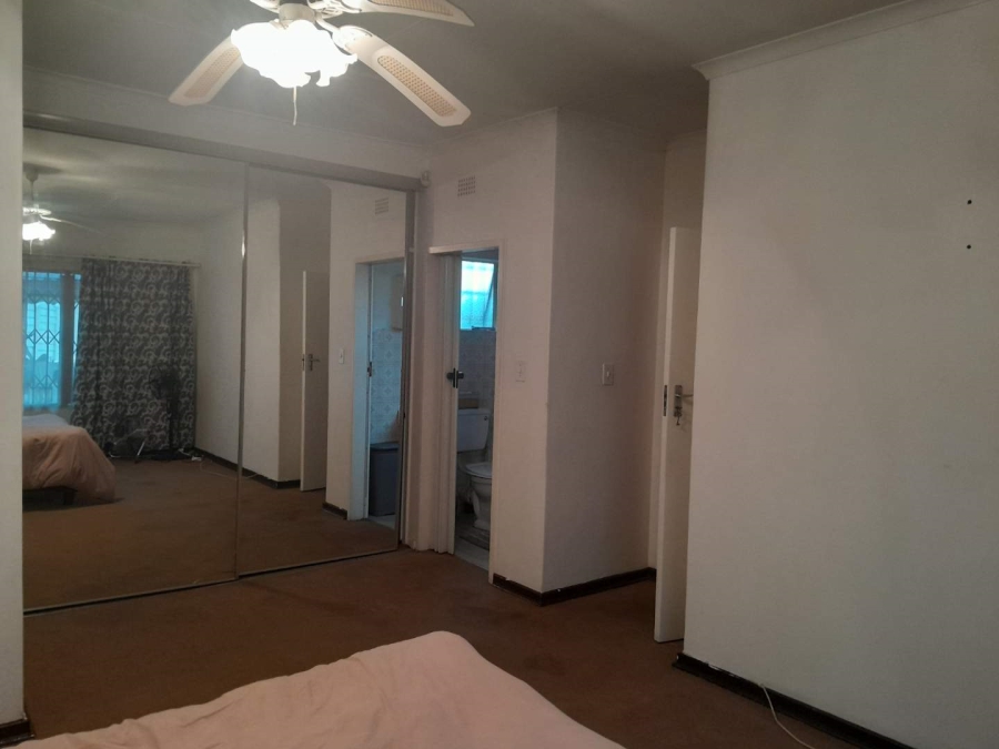 3 Bedroom Property for Sale in Verwoerdpark Gauteng