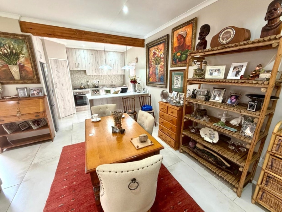 2 Bedroom Property for Sale in Faerie Glen Gauteng