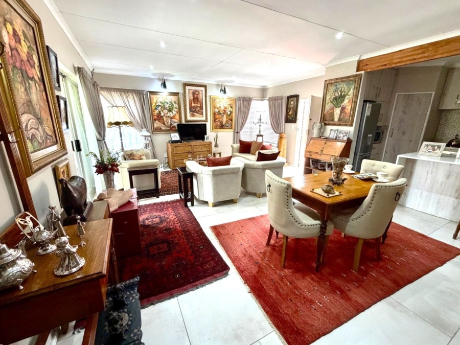 2 Bedroom Property for Sale in Faerie Glen Gauteng