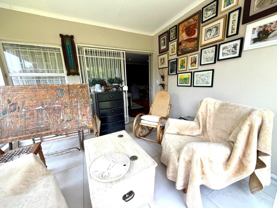 2 Bedroom Property for Sale in Faerie Glen Gauteng