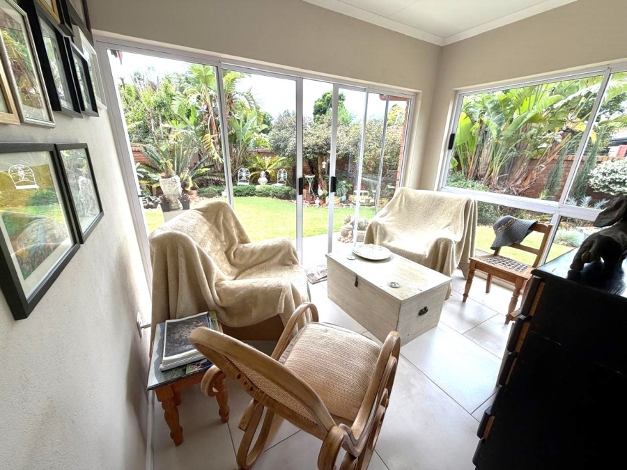 2 Bedroom Property for Sale in Faerie Glen Gauteng