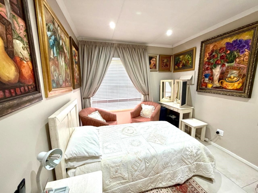 2 Bedroom Property for Sale in Faerie Glen Gauteng