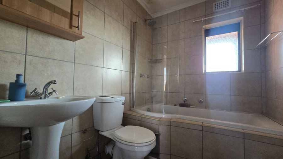 2 Bedroom Property for Sale in Olympus Gauteng