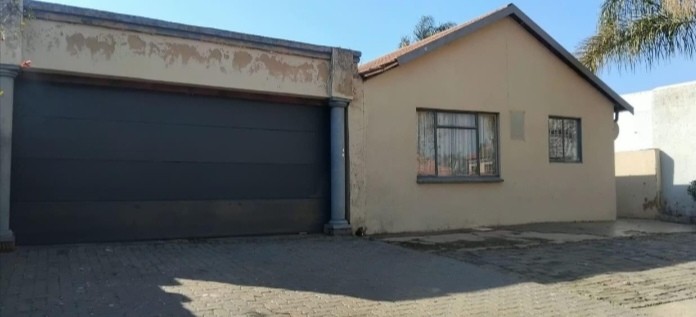 3 Bedroom Property for Sale in Lotus Gardens Gauteng