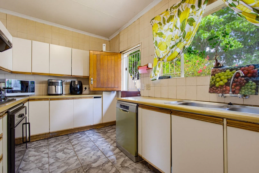 5 Bedroom Property for Sale in Albemarle Gauteng