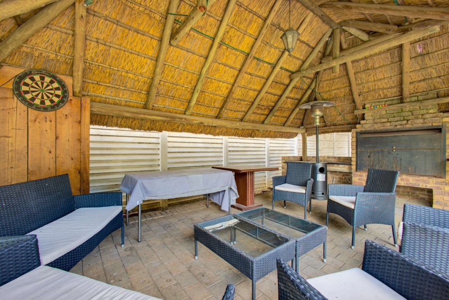 5 Bedroom Property for Sale in Albemarle Gauteng
