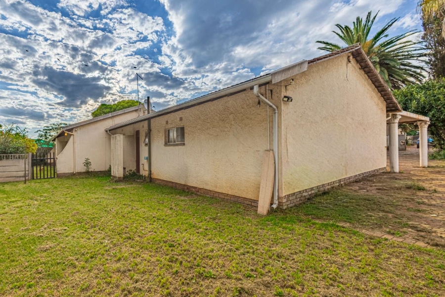 5 Bedroom Property for Sale in Albemarle Gauteng
