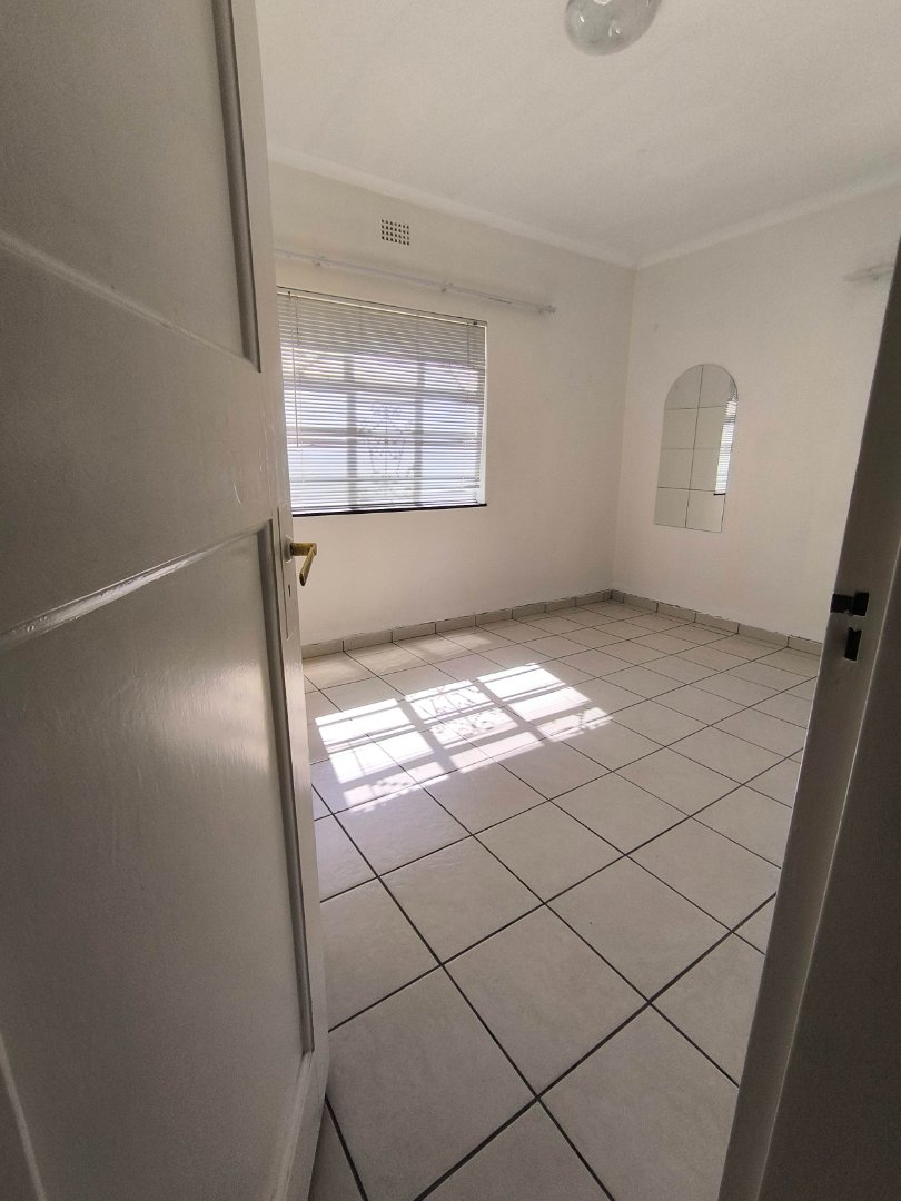 To Let 4 Bedroom Property for Rent in South Hills Gauteng