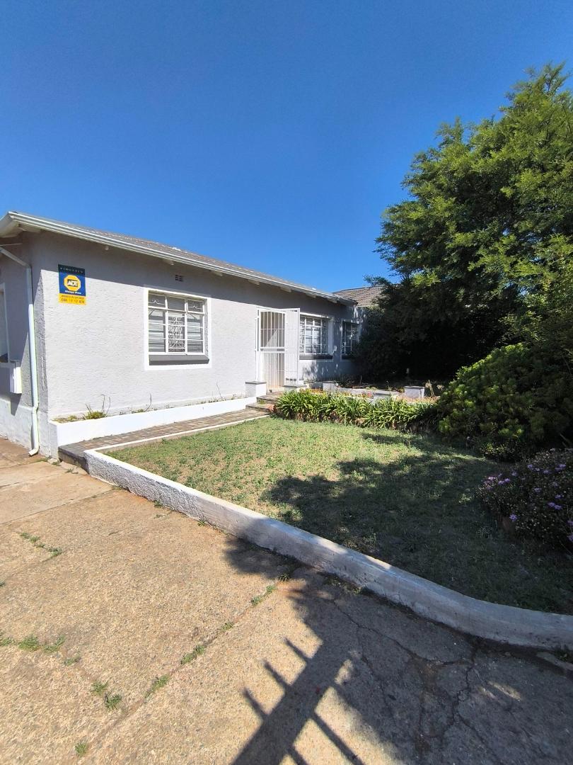 To Let 4 Bedroom Property for Rent in South Hills Gauteng