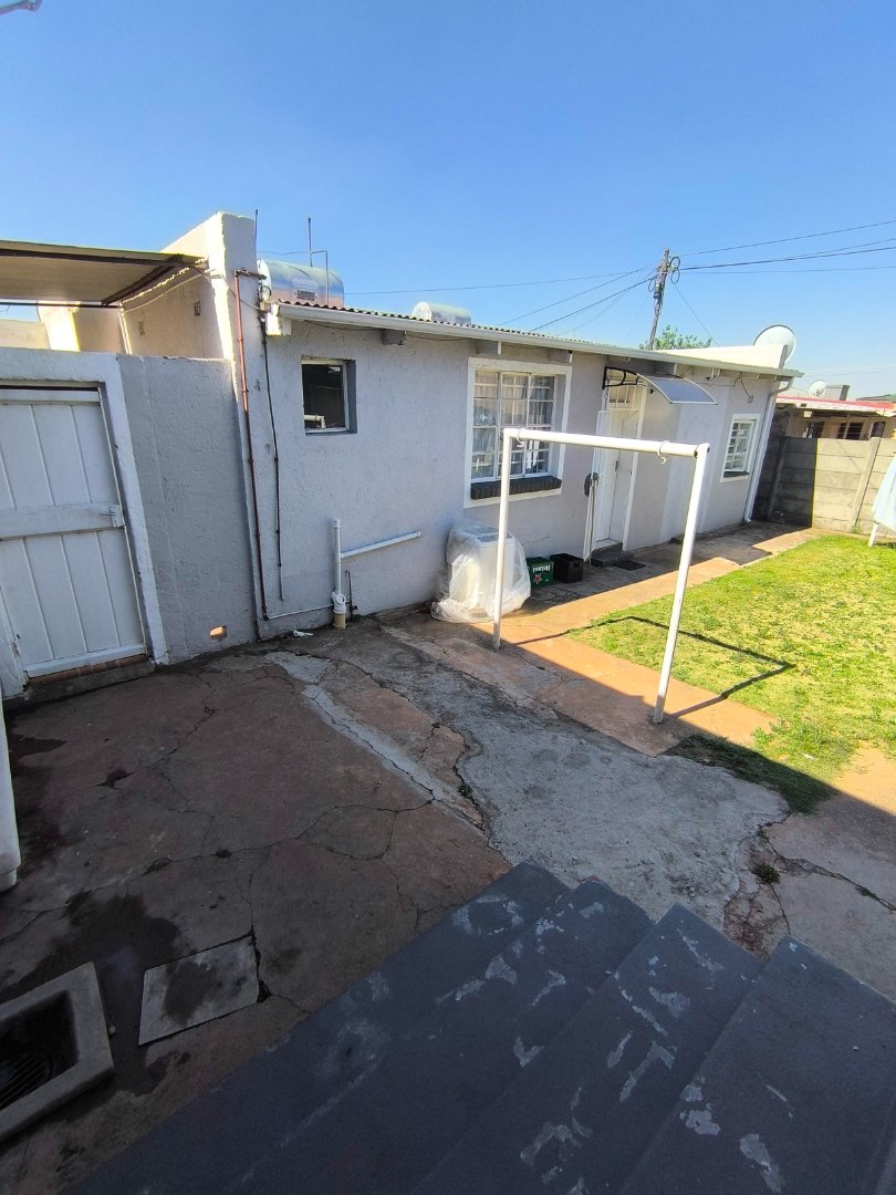 To Let 4 Bedroom Property for Rent in South Hills Gauteng