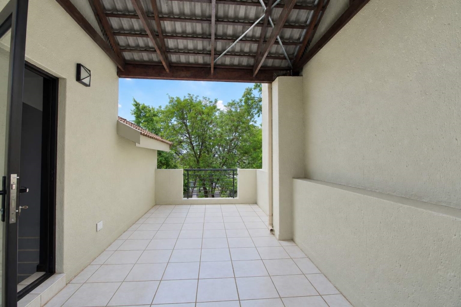 To Let 1 Bedroom Property for Rent in Lonehill Gauteng