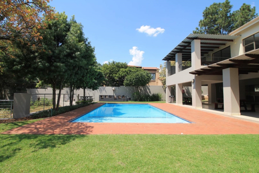 To Let 1 Bedroom Property for Rent in Lonehill Gauteng