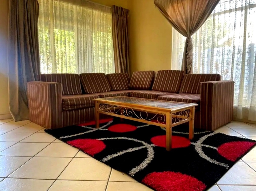 4 Bedroom Property for Sale in Rhodesfield Gauteng