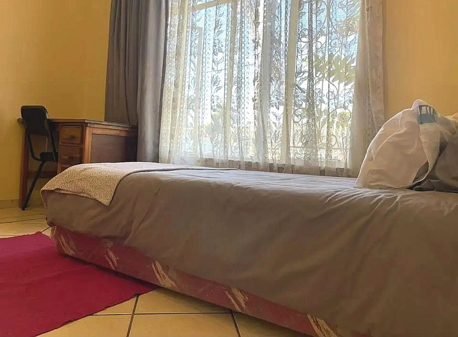 4 Bedroom Property for Sale in Rhodesfield Gauteng