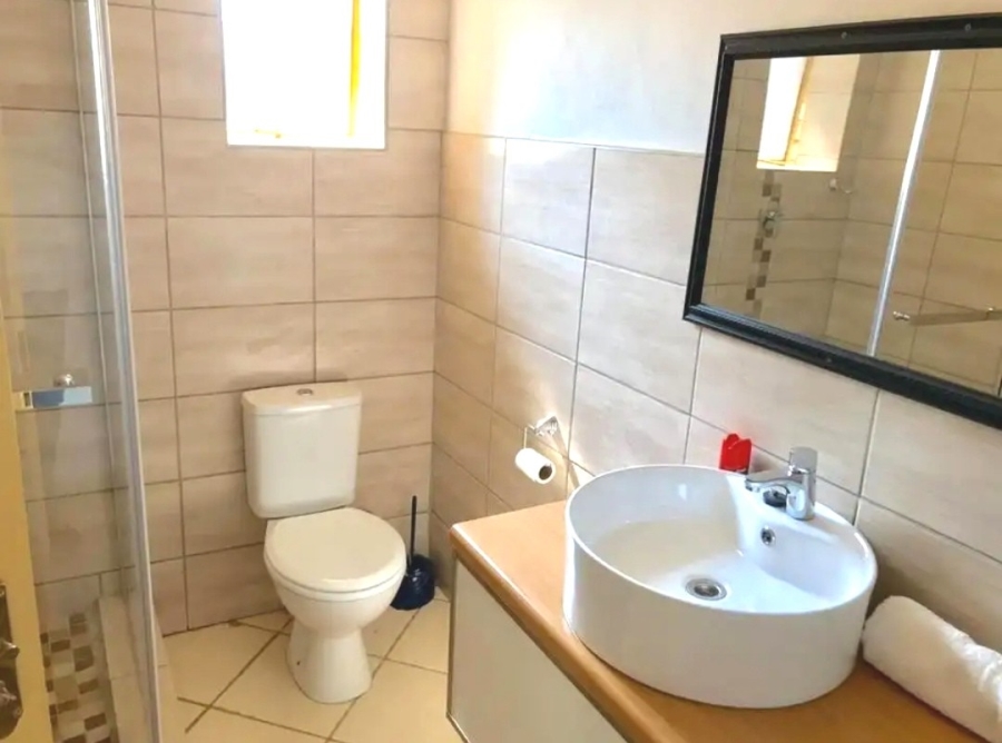 4 Bedroom Property for Sale in Rhodesfield Gauteng