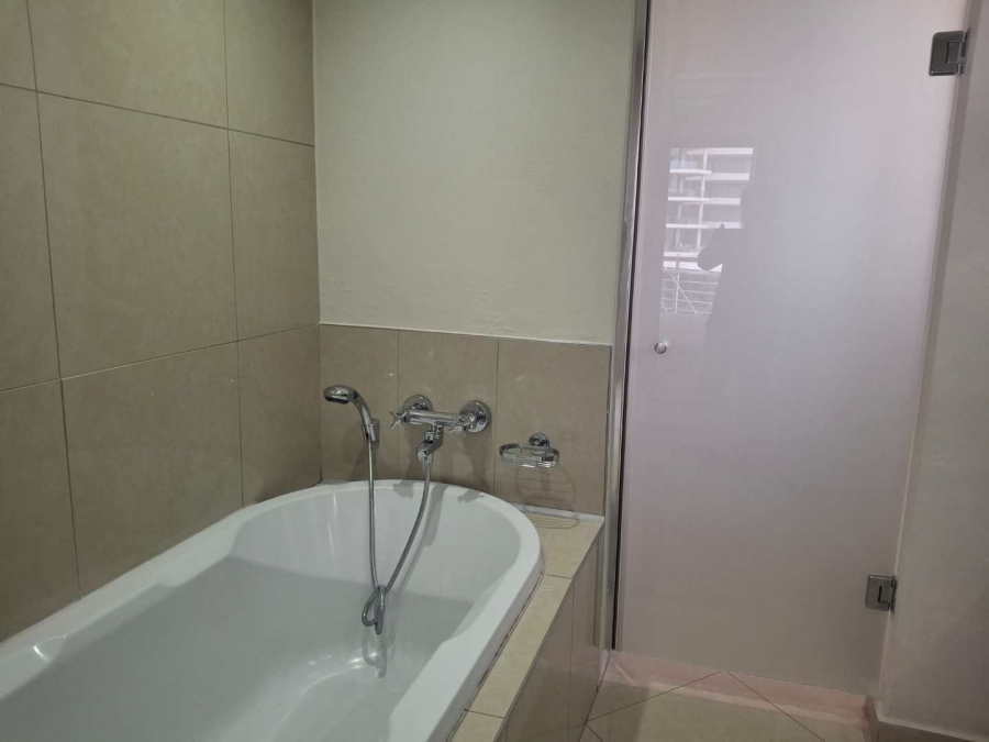 2 Bedroom Property for Sale in Morningside Gauteng