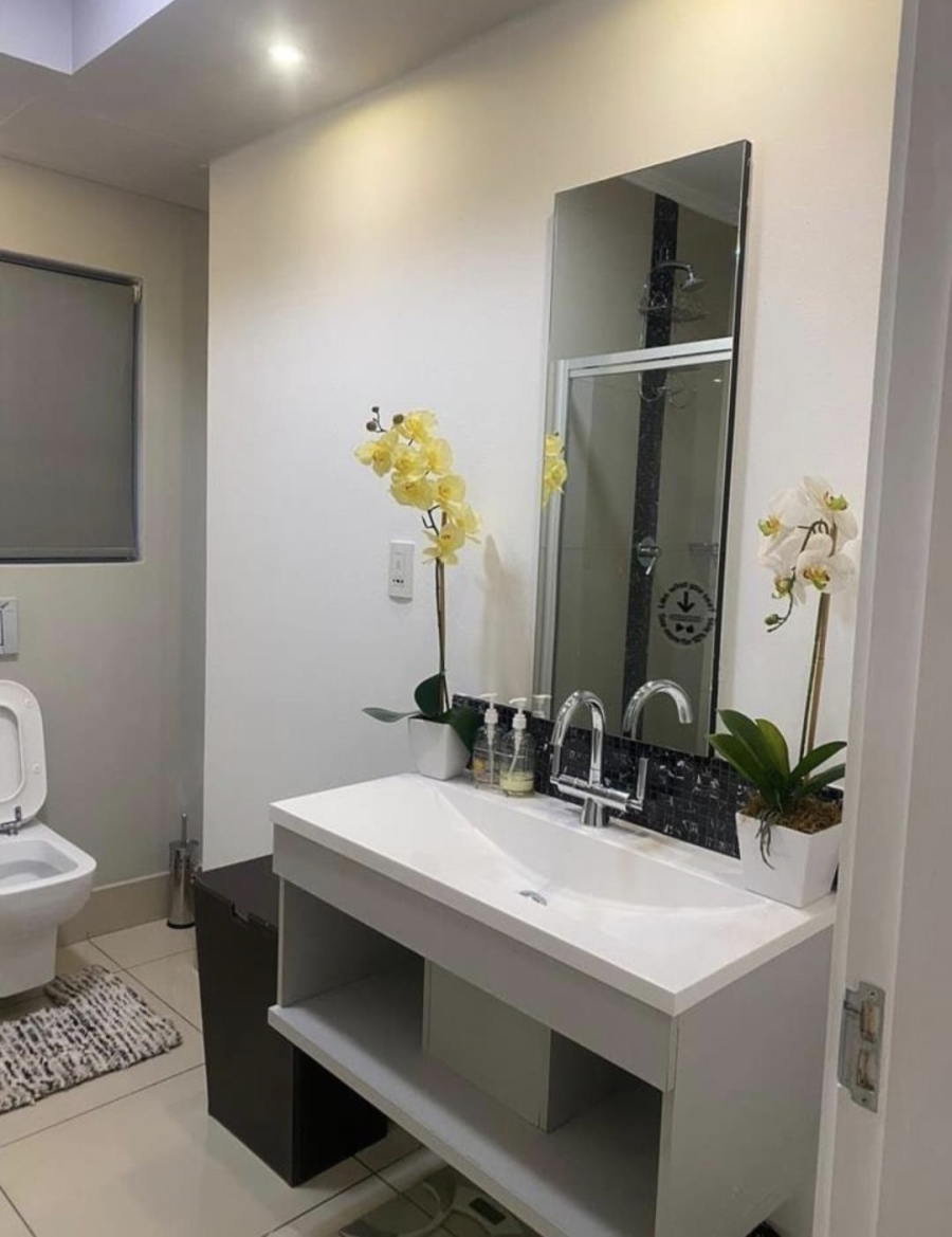 2 Bedroom Property for Sale in Morningside Gauteng