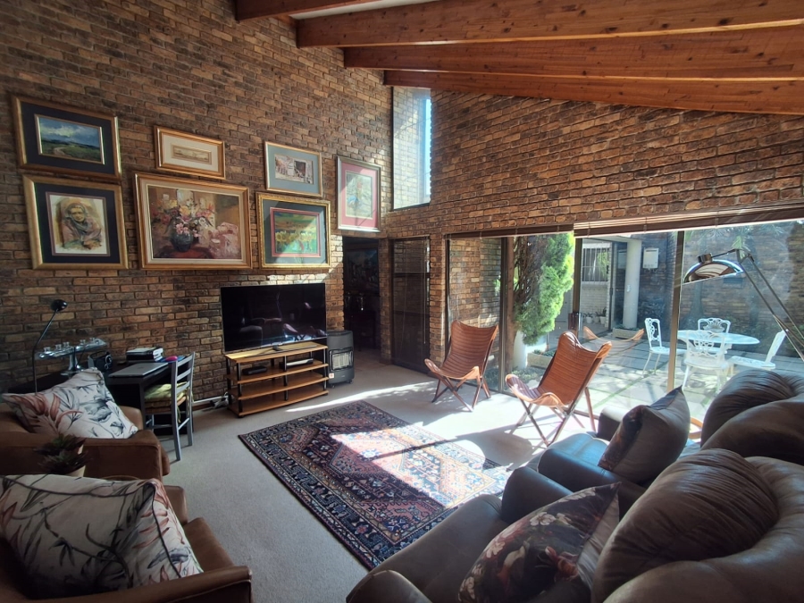 3 Bedroom Property for Sale in Glenvista Gauteng