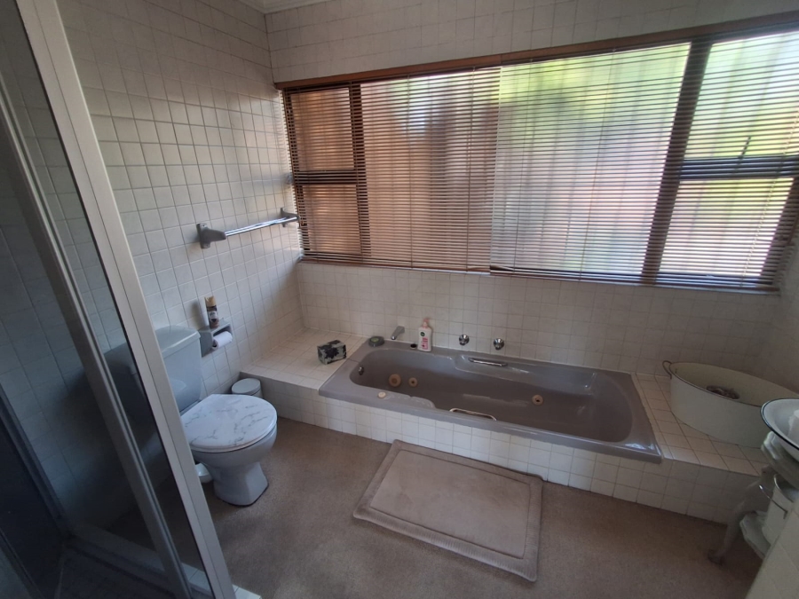 3 Bedroom Property for Sale in Glenvista Gauteng
