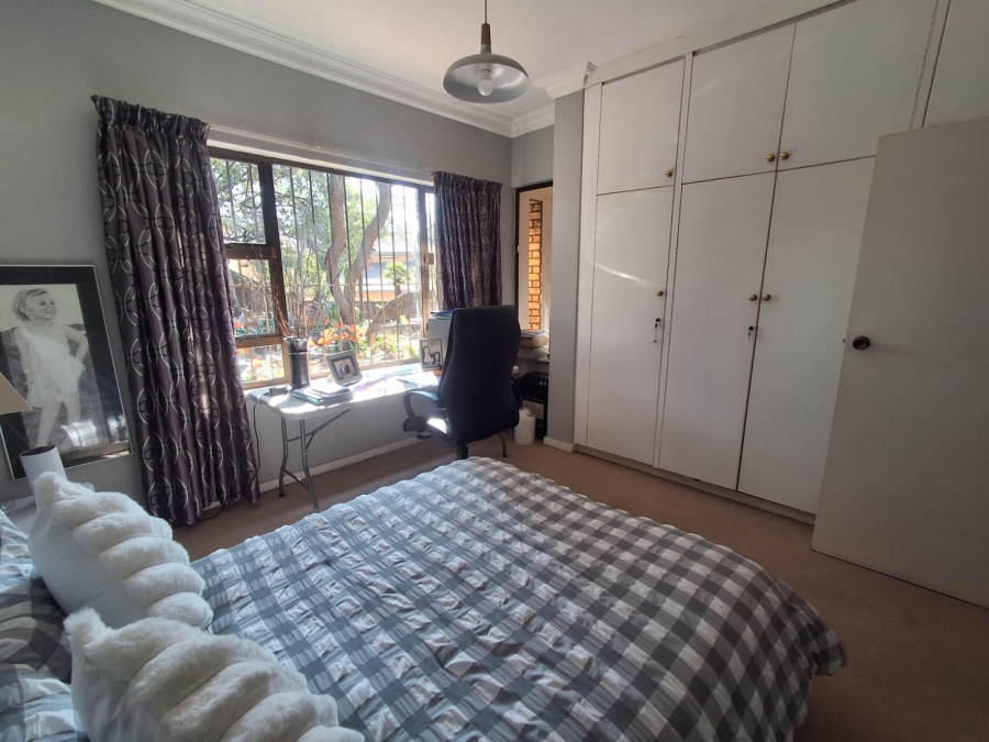 3 Bedroom Property for Sale in Glenvista Gauteng