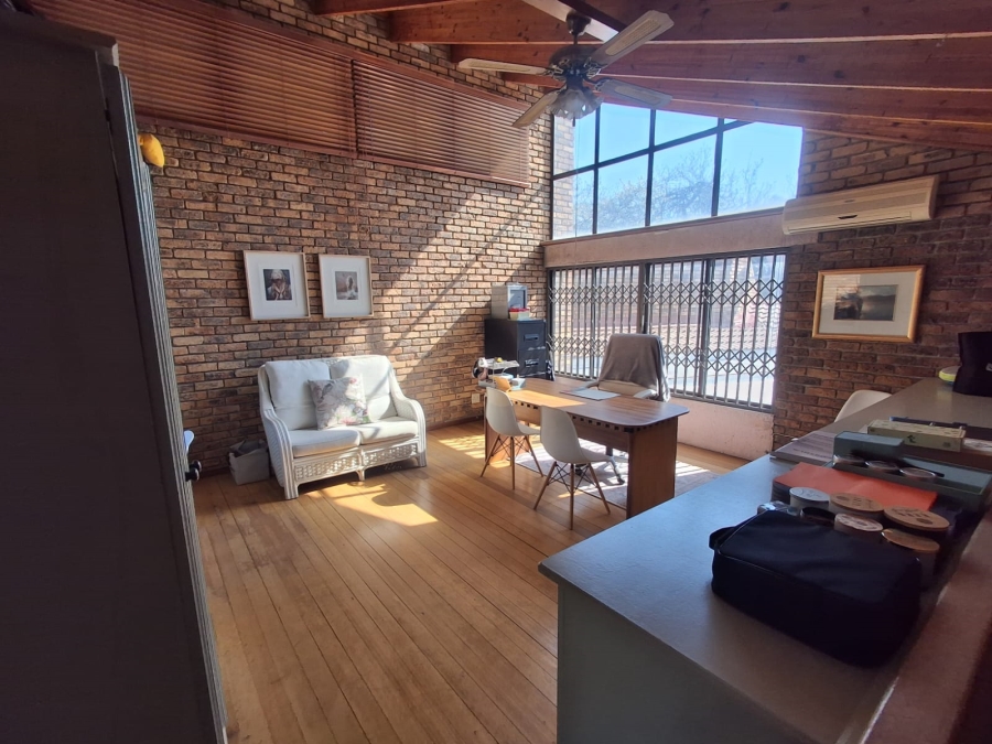 3 Bedroom Property for Sale in Glenvista Gauteng