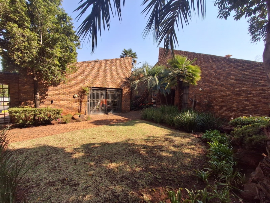 3 Bedroom Property for Sale in Glenvista Gauteng