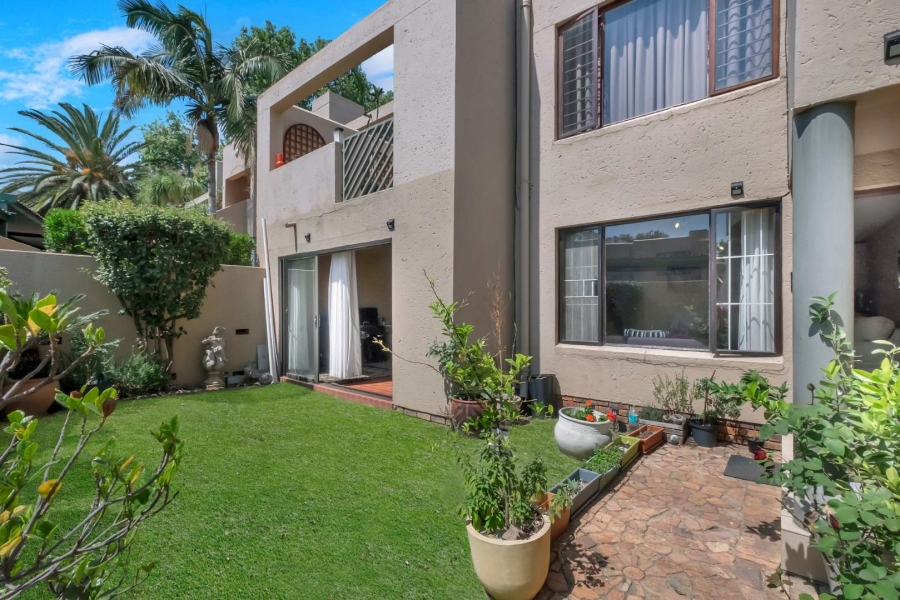 To Let 2 Bedroom Property for Rent in Morningside Gauteng