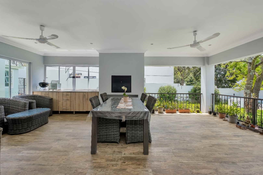To Let 4 Bedroom Property for Rent in Bryanston Gauteng