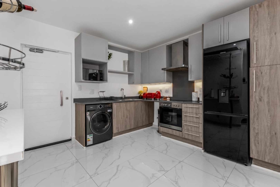 To Let 2 Bedroom Property for Rent in Rivonia Gauteng