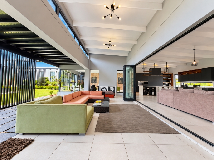 4 Bedroom Property for Sale in Cedar Creek Gauteng