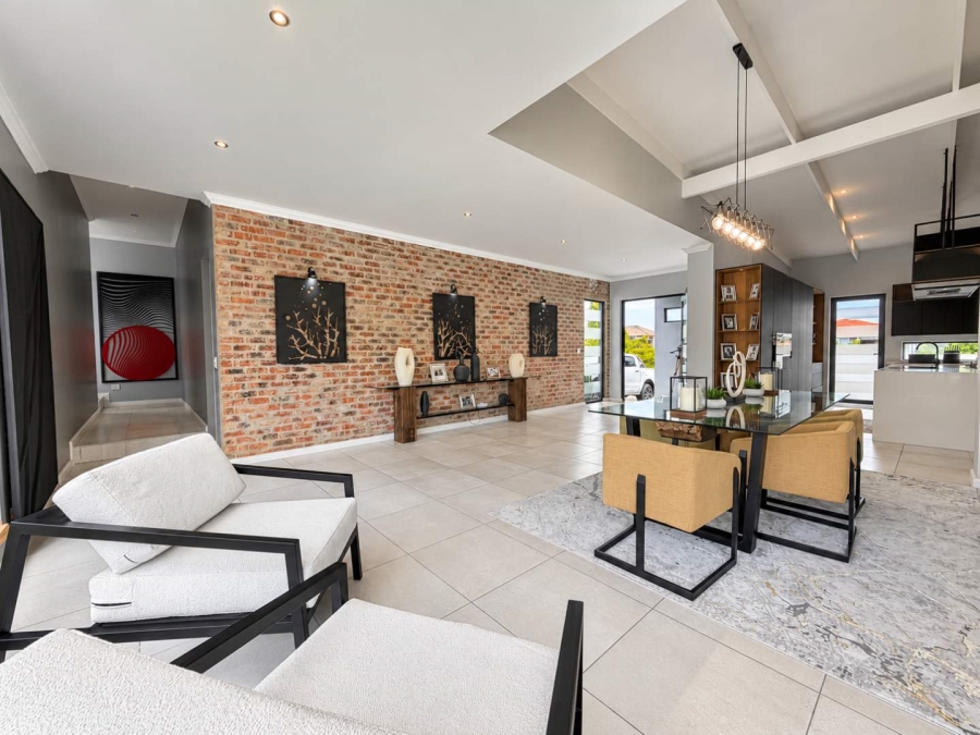 4 Bedroom Property for Sale in Cedar Creek Gauteng