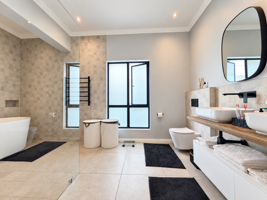 4 Bedroom Property for Sale in Cedar Creek Gauteng