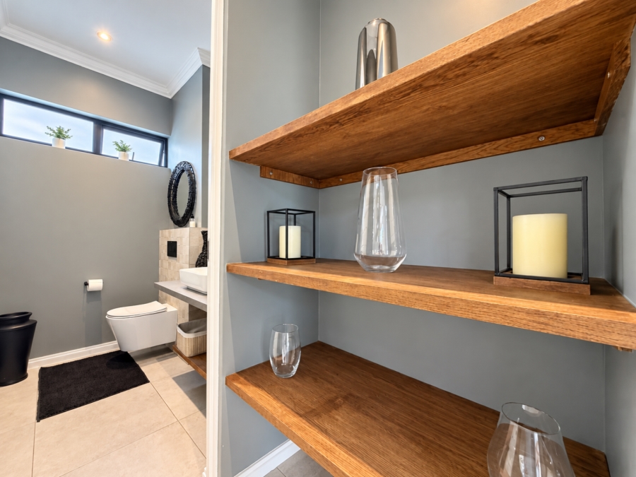 4 Bedroom Property for Sale in Cedar Creek Gauteng