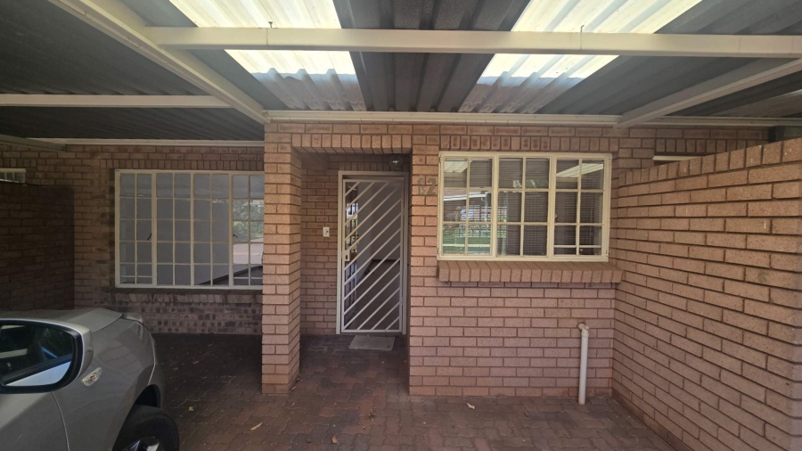 2 Bedroom Property for Sale in Montana Park Gauteng
