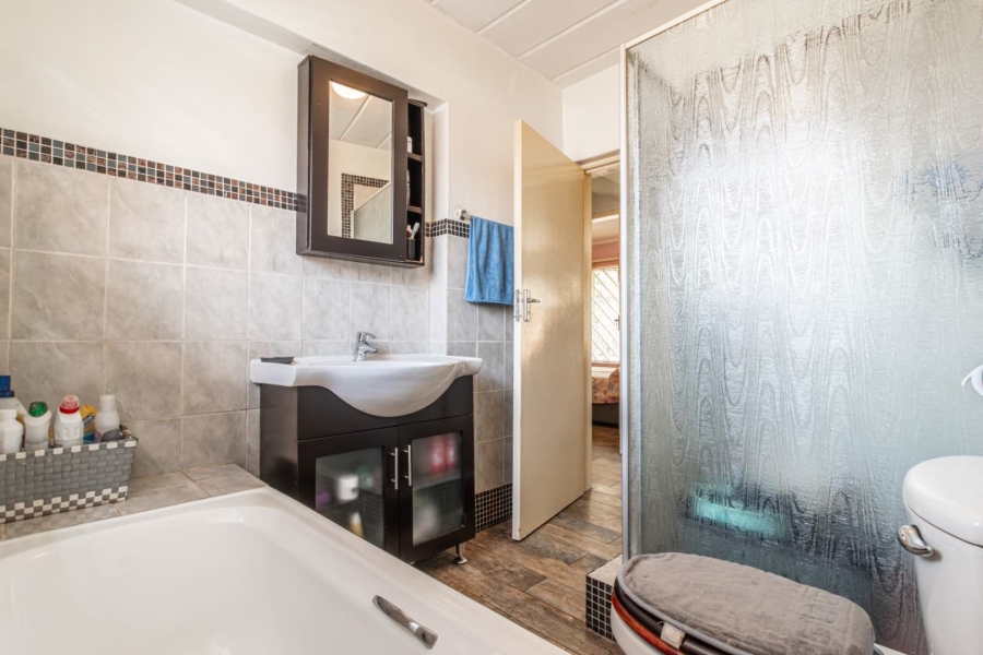 To Let 3 Bedroom Property for Rent in Wilgeheuwel Gauteng