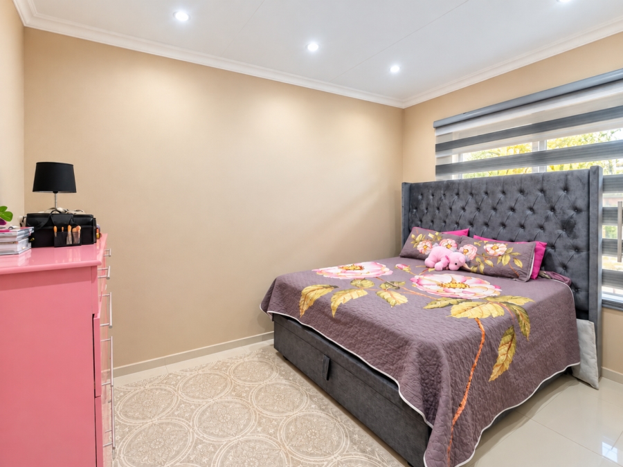 2 Bedroom Property for Sale in Groblerpark Gauteng