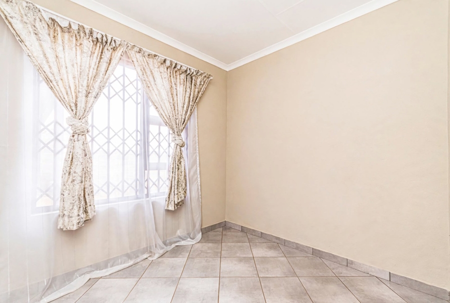 3 Bedroom Property for Sale in Wilfordon Gauteng