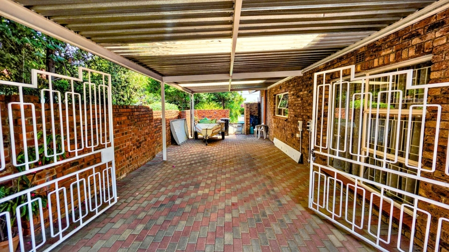3 Bedroom Property for Sale in Norkem Park Gauteng