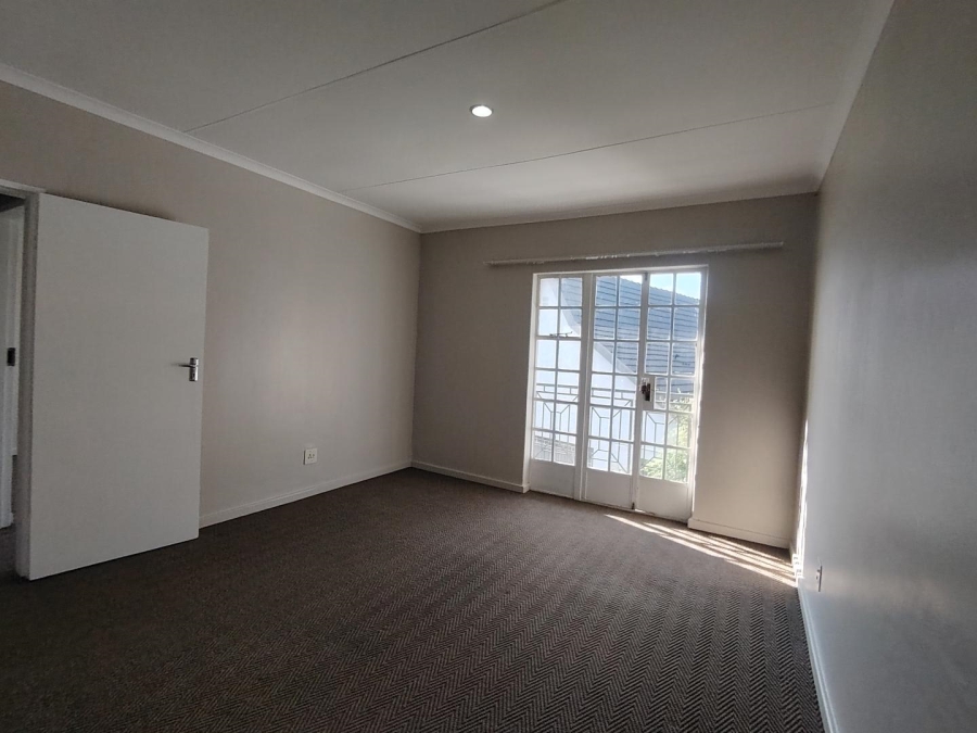 3 Bedroom Property for Sale in Zwartkop Gauteng