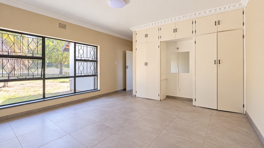 4 Bedroom Property for Sale in Discovery Gauteng