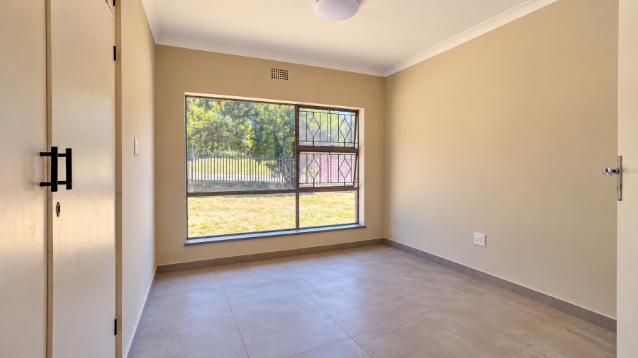 4 Bedroom Property for Sale in Discovery Gauteng