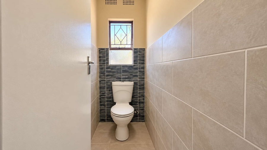 4 Bedroom Property for Sale in Discovery Gauteng