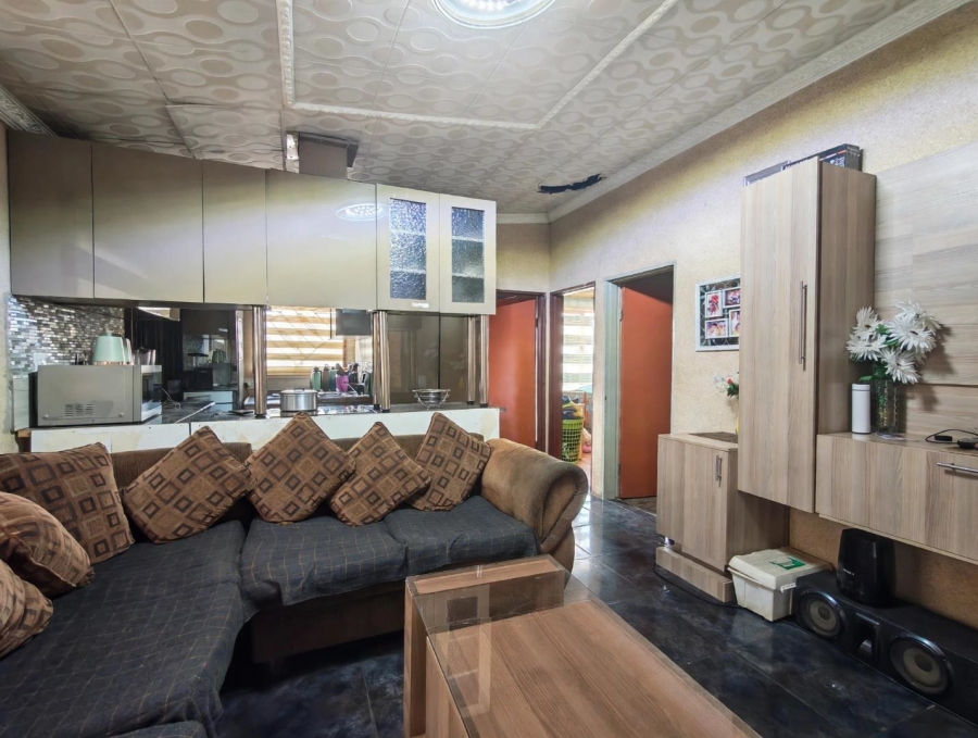 8 Bedroom Property for Sale in Cosmo City Gauteng