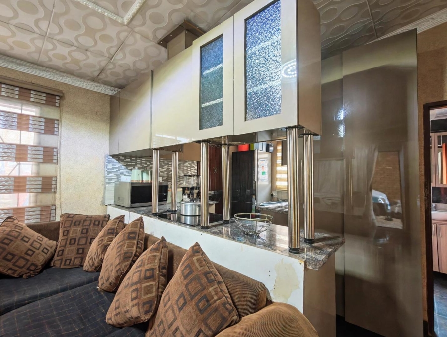 8 Bedroom Property for Sale in Cosmo City Gauteng