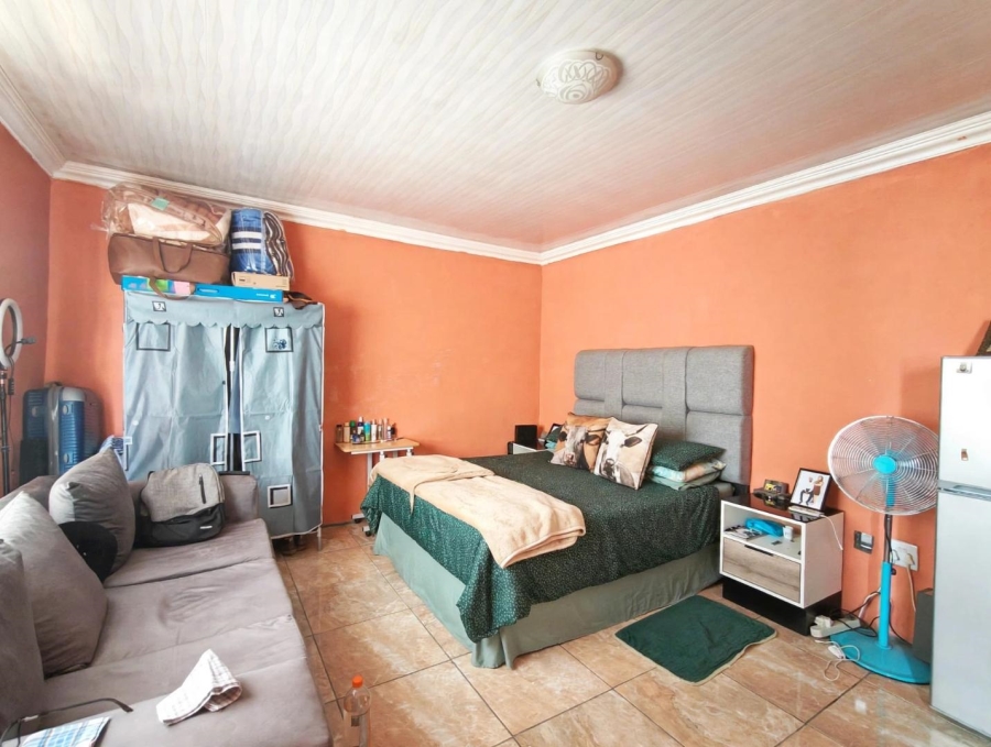 8 Bedroom Property for Sale in Cosmo City Gauteng