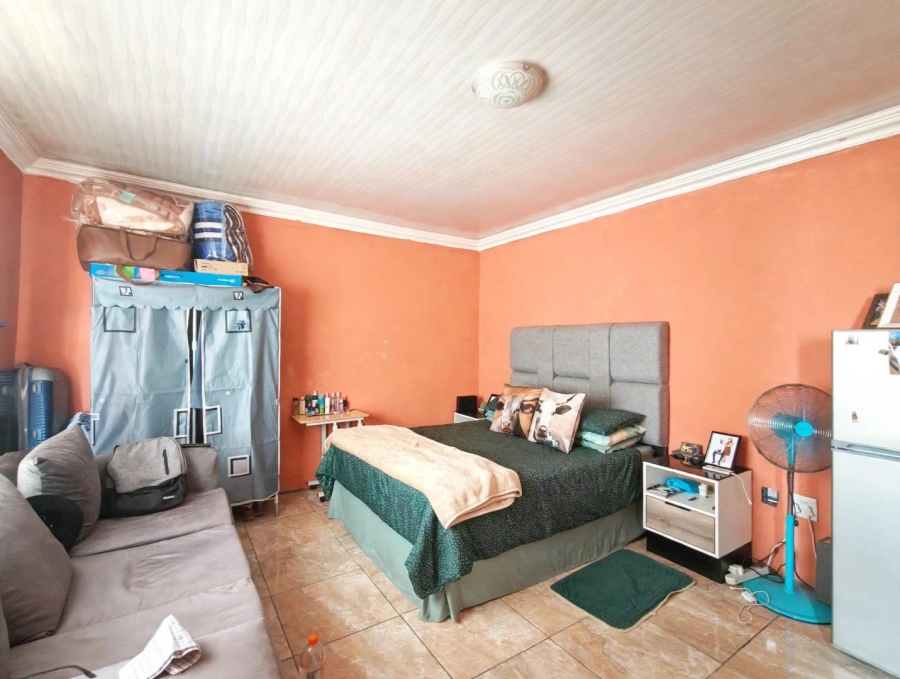 8 Bedroom Property for Sale in Cosmo City Gauteng