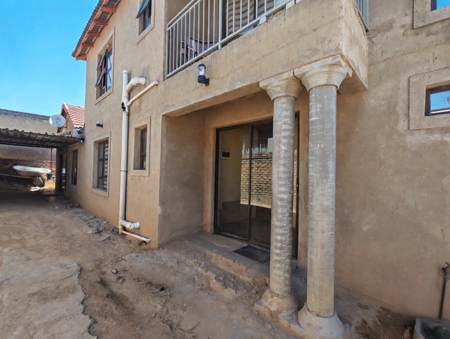 8 Bedroom Property for Sale in Cosmo City Gauteng